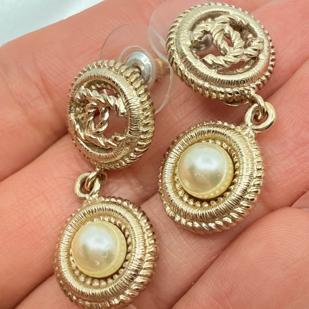 Chanel Gold CC Faux Pearl Dangle Earrings - Picture 9 of 10